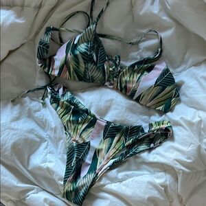 Zaful Green Leaf Print Bikini